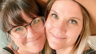 Lyndsay Lamb And Leslie Davis 