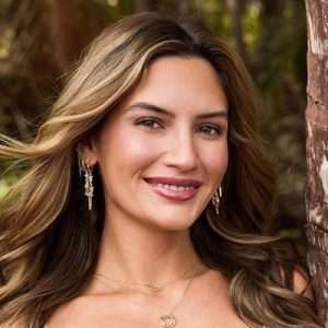Kat Izzo Bachelor In Paradise, Age, Height, Ethnicity, John Spurlock & More