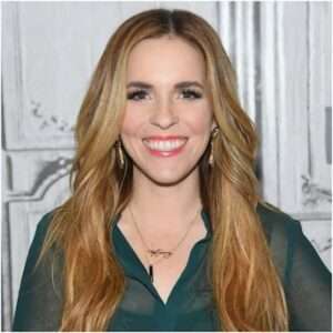 Rachel Hollis Bio, Net Worth, Age, Books, Husband, Podcast, Recent Controversy, Social Media, Nationality, “Ex Husband”, and More